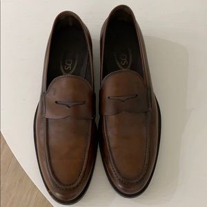 Tods brown leather loafers